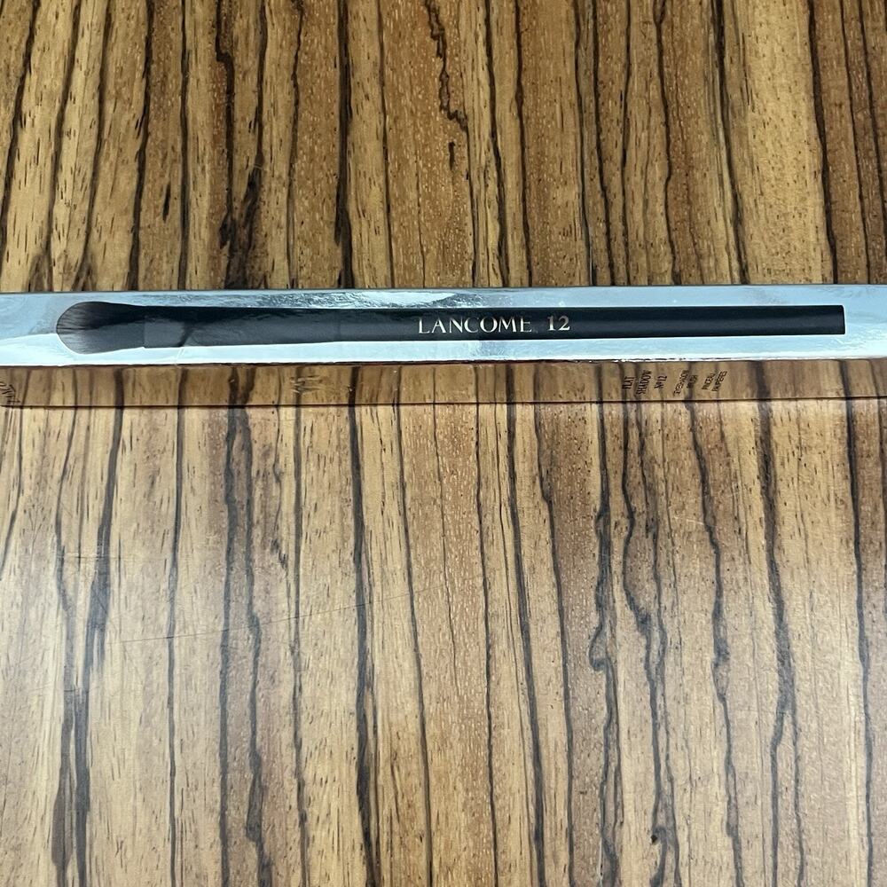 Lancôme Flat Shadow Brush No. 12 Eyeshadow Brush